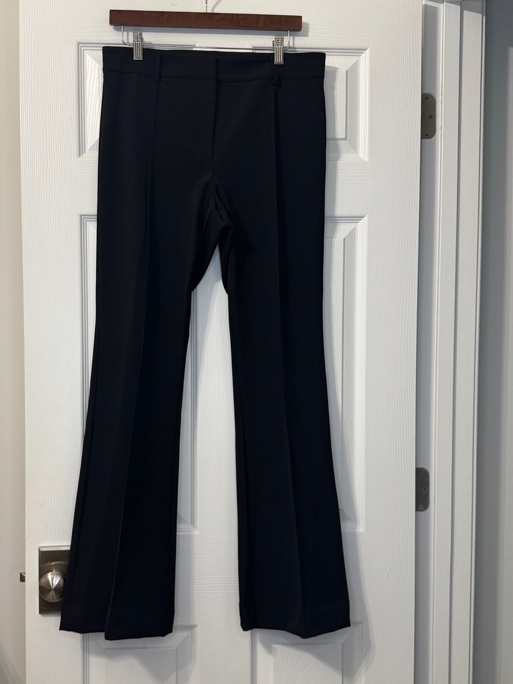 Veronica Beard Hibiscus pleated stretch-crepe flared pants - Picture 4 of 8